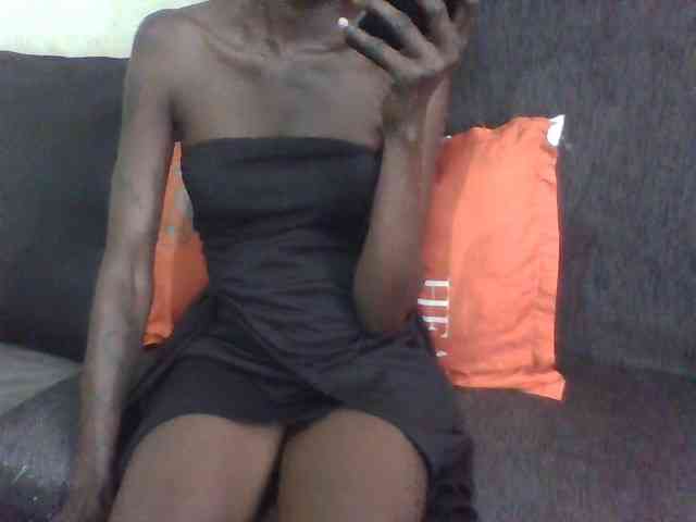 Sky_Sophia webcam