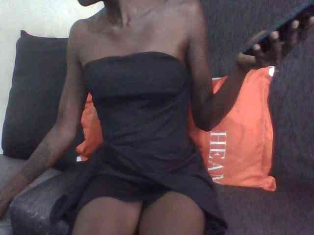 Sky_Sophia webcam