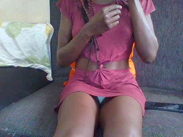 Sky_Sophia webcam