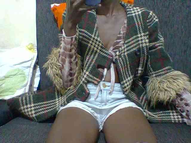 Sky_Sophia webcam