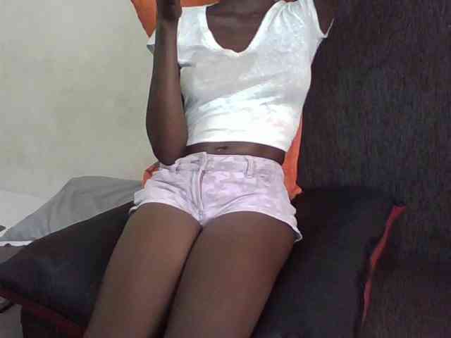 Sky_Sophia webcam