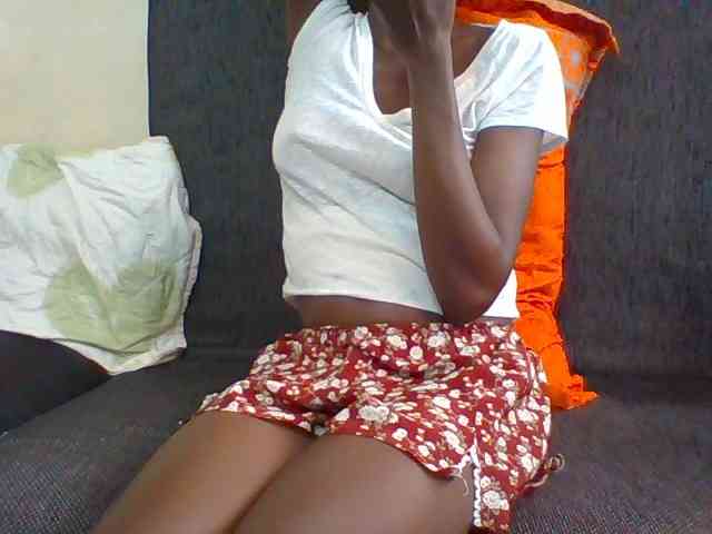 Sky_Sophia webcam