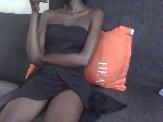Sky_Sophia webcam