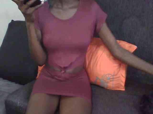 Sky_Sophia webcam