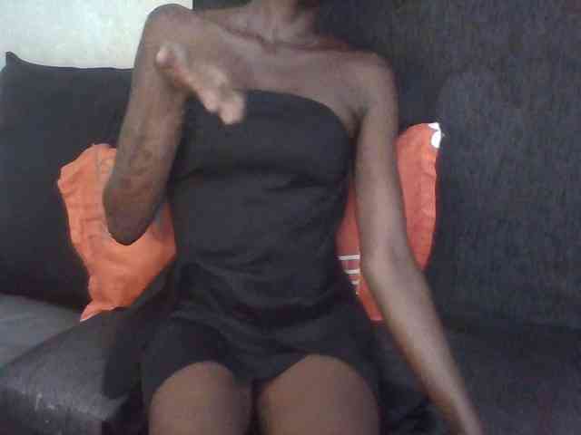 Sky_Sophia webcam