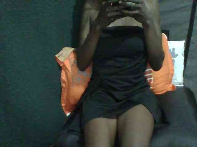 Sky_Sophia webcam