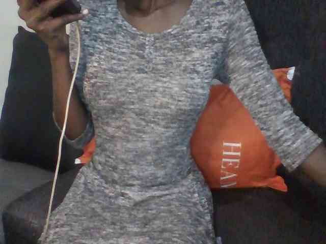 Sky_Sophia webcam