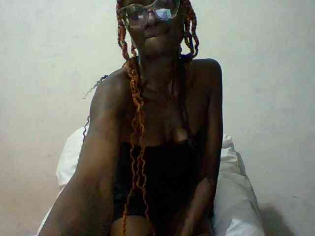 Sky_Sophia webcam