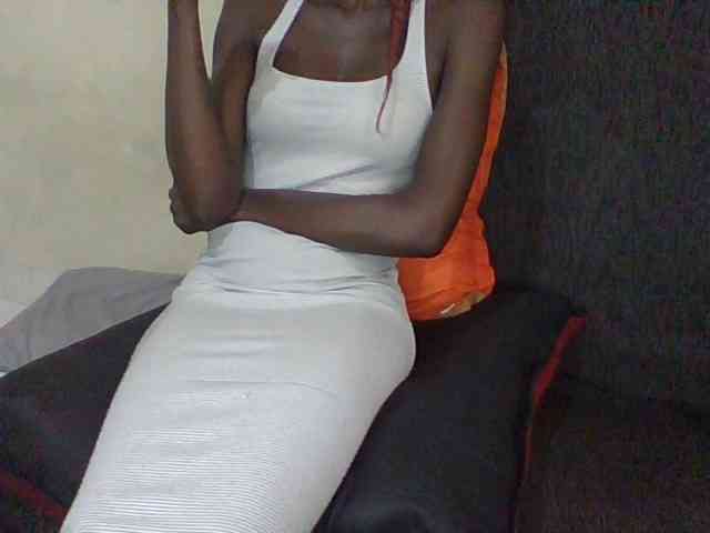 Sky_Sophia webcam