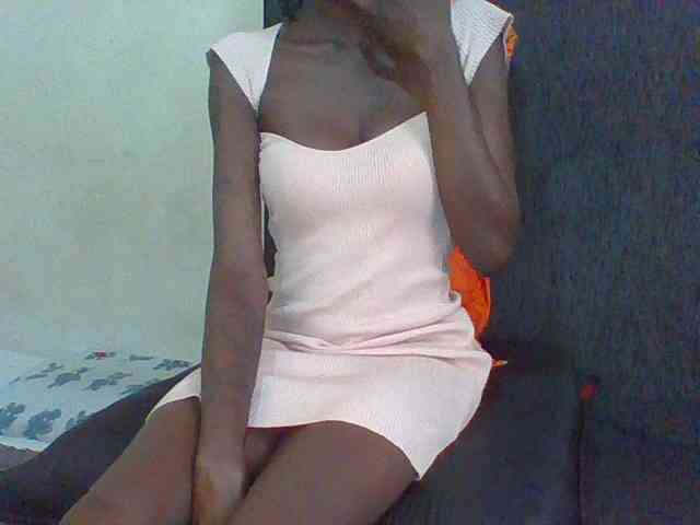 Sky_Sophia webcam