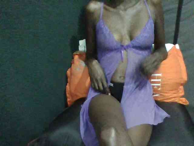 Sky_Sophia webcam