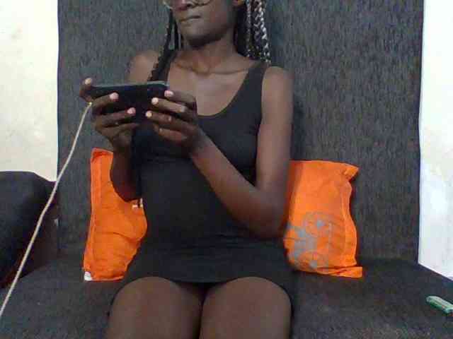 Sky_Sophia webcam