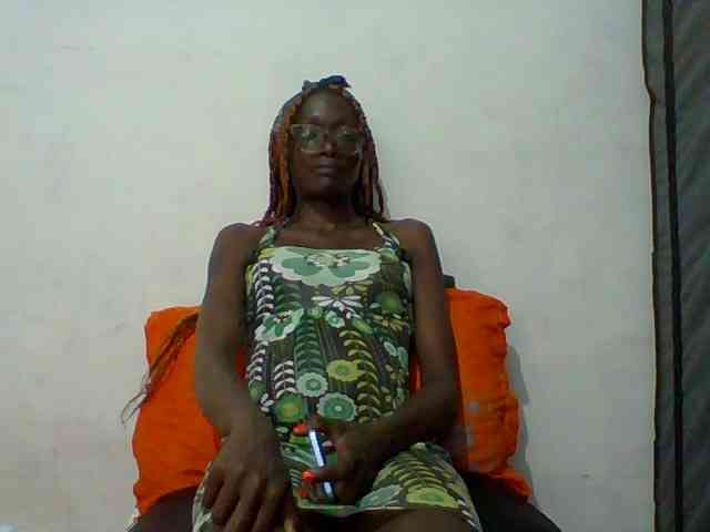 Sky_Sophia webcam