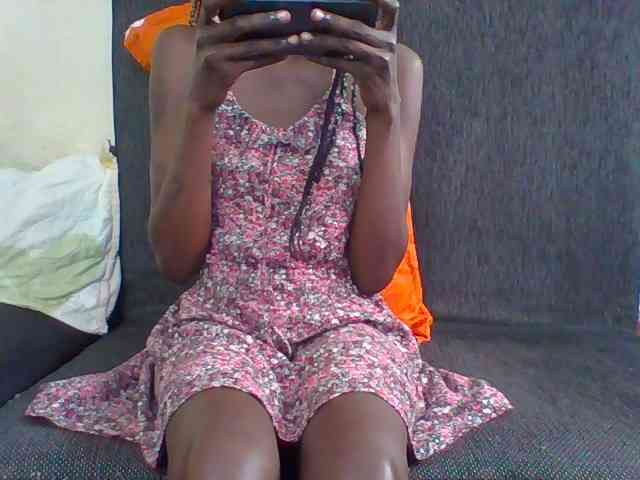 Sky_Sophia webcam
