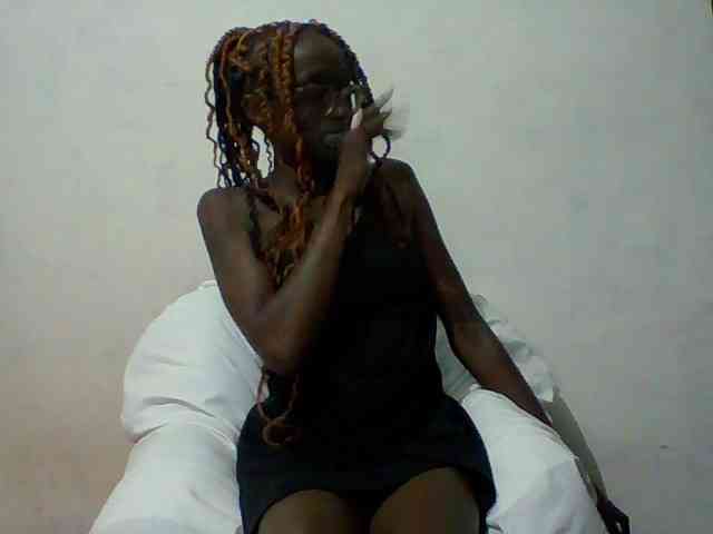 Sky_Sophia webcam