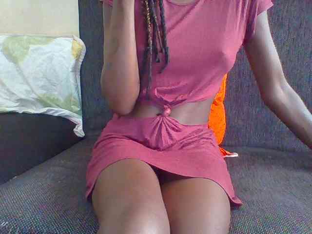 Sky_Sophia webcam