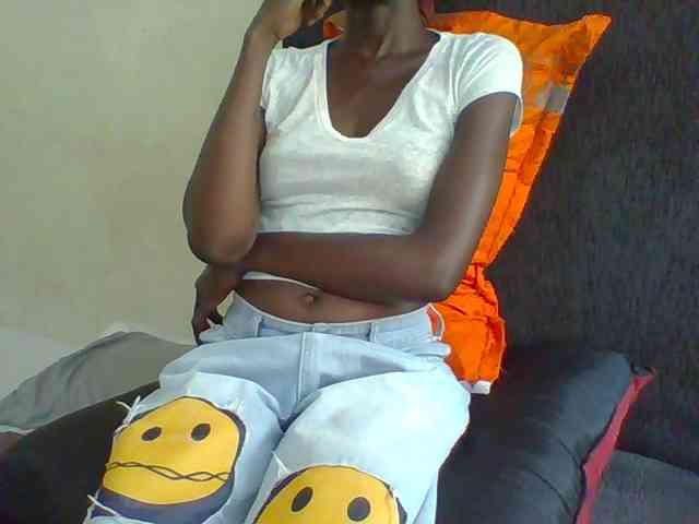 Sky_Sophia webcam