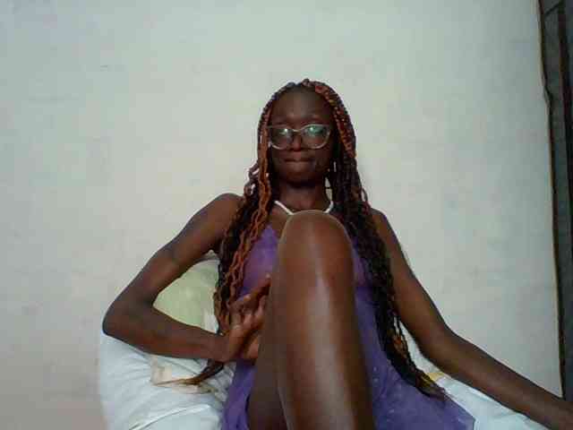 Sky_Sophia webcam