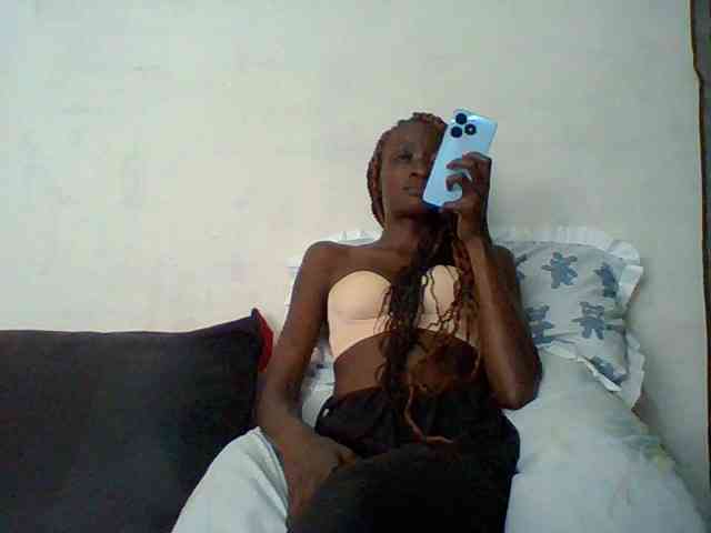 Sky_Sophia webcam