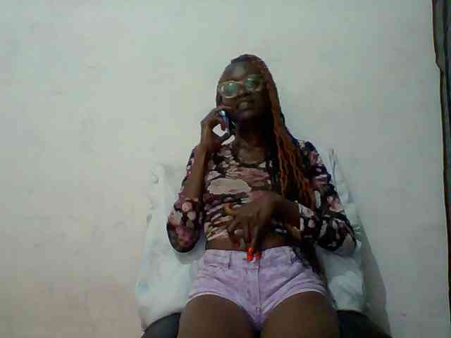 Sky_Sophia webcam