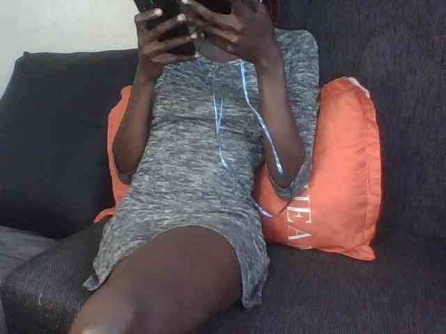 Sky_Sophia webcam