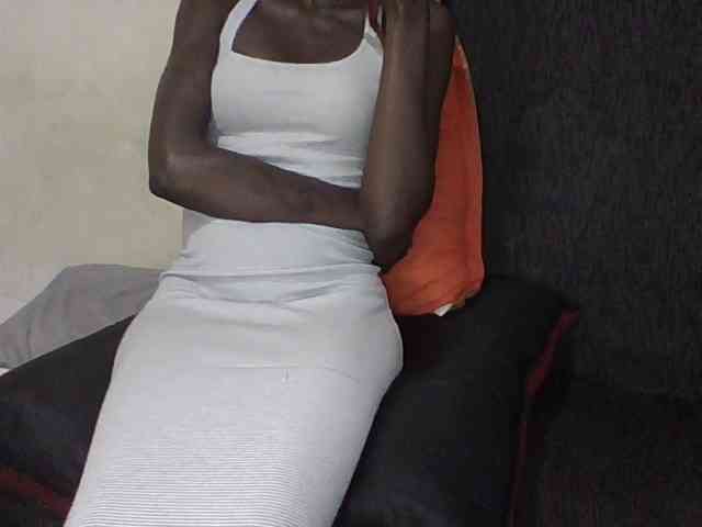 Sky_Sophia webcam