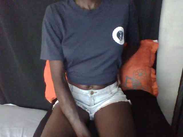 Sky_Sophia webcam