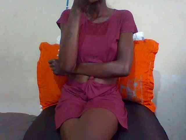 Sky_Sophia webcam
