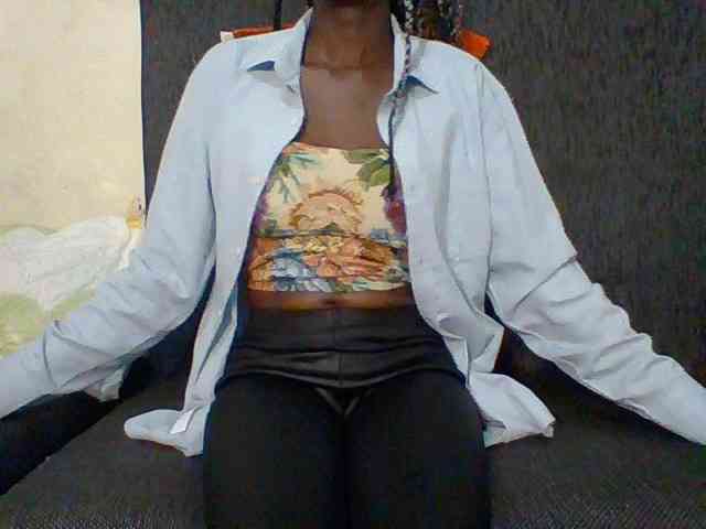 Sky_Sophia webcam