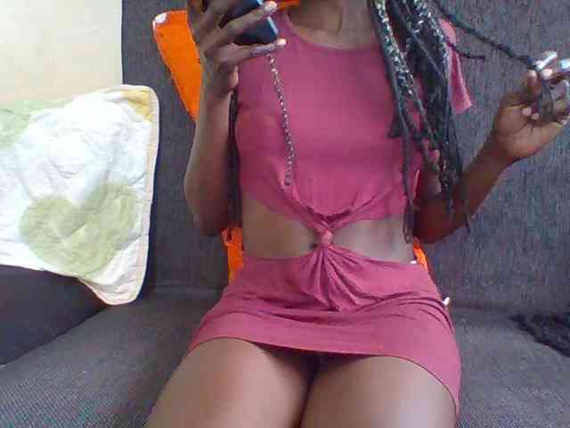Sky_Sophia webcam
