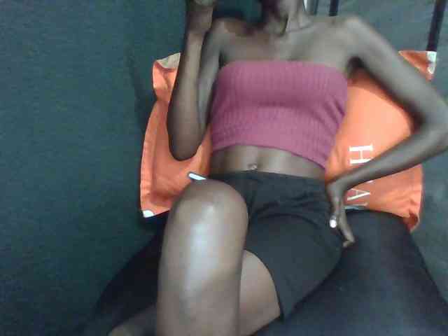 Sky_Sophia webcam