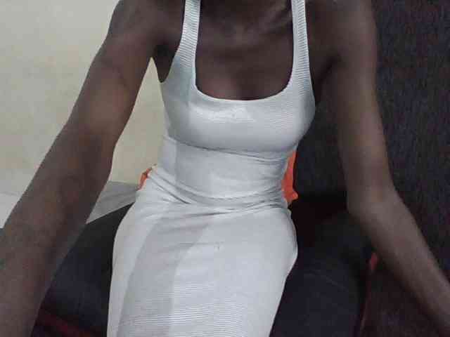 Sky_Sophia webcam