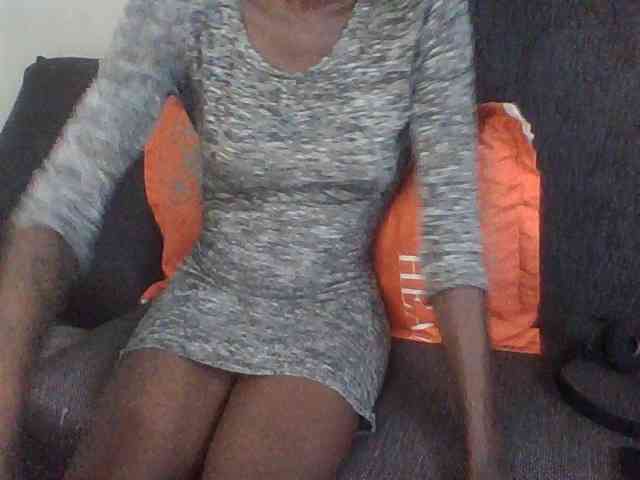 Sky_Sophia webcam