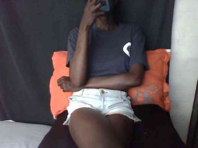 Sky_Sophia webcam