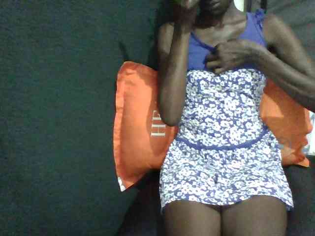 Sky_Sophia webcam