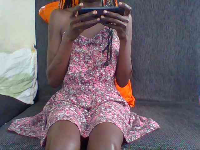 Sky_Sophia webcam
