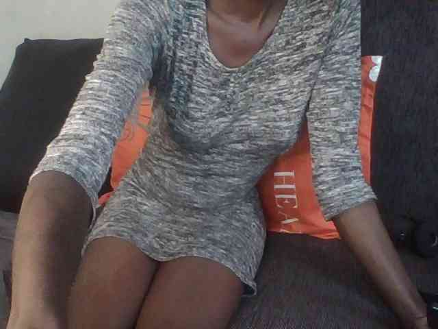 Sky_Sophia webcam