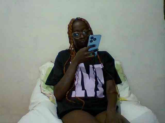 Sky_Sophia webcam