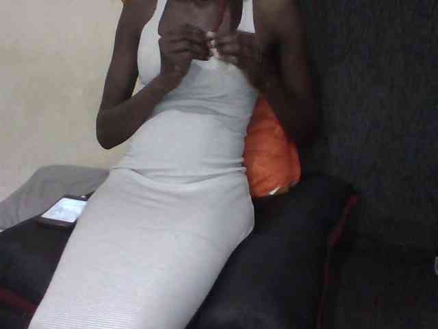 Sky_Sophia webcam