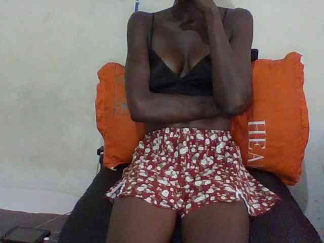 Sky_Sophia webcam