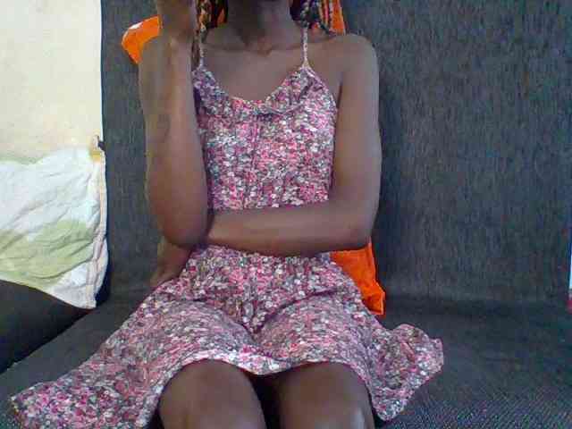 Sky_Sophia webcam