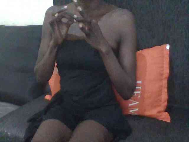 Sky_Sophia webcam
