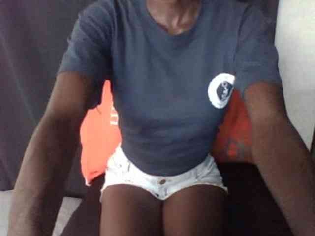 Sky_Sophia webcam
