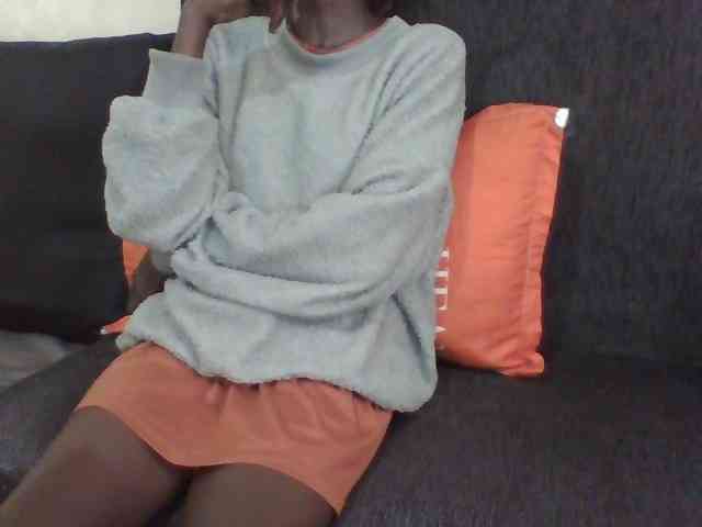 Sky_Sophia webcam