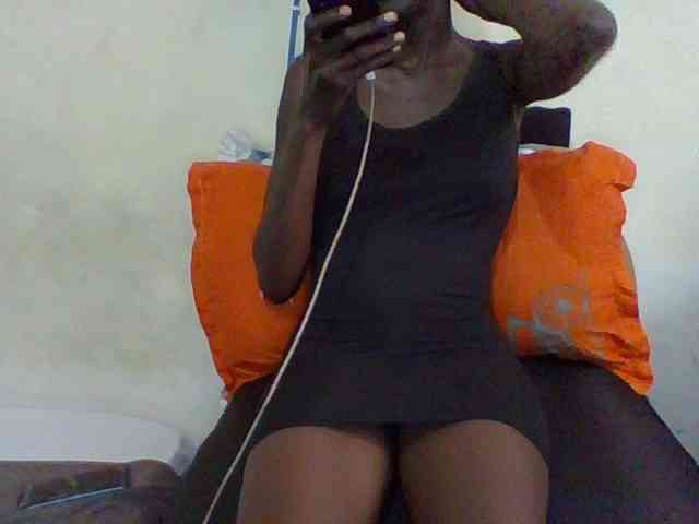 Sky_Sophia webcam