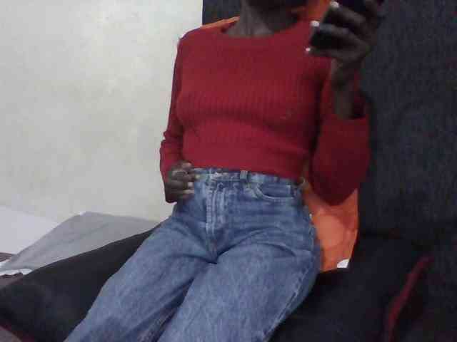 Sky_Sophia webcam