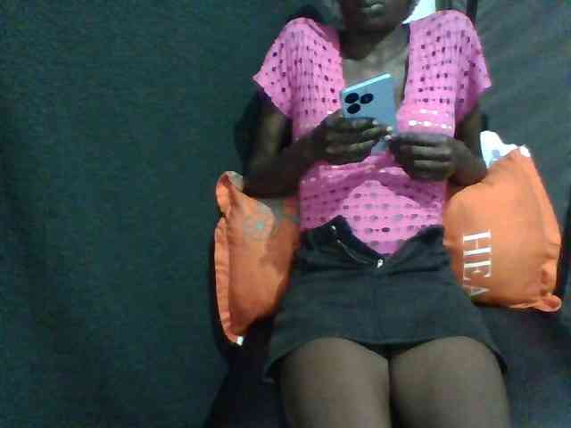 Sky_Sophia webcam