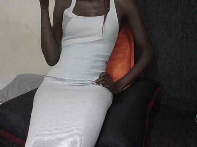 Sky_Sophia webcam