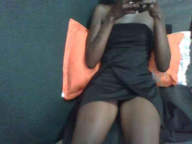 Sky_Sophia webcam