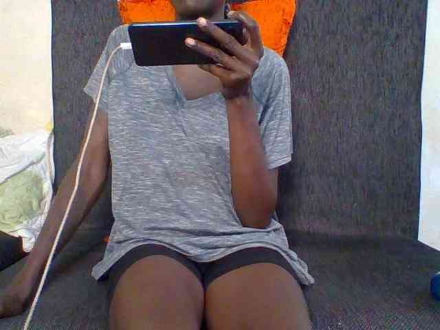 Sky_Sophia webcam